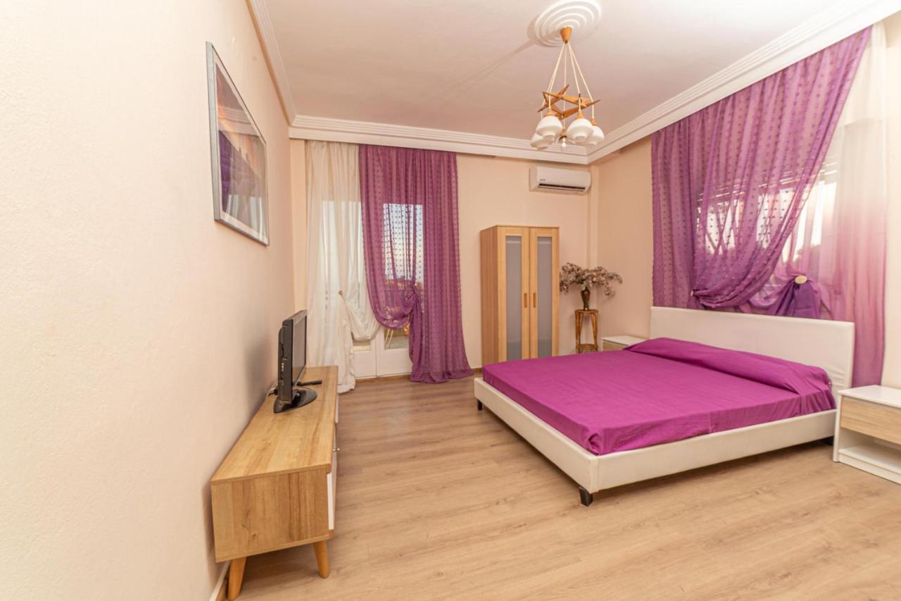 Elena'S Apartments เนอา มิคานิโอนา ภายนอก รูปภาพ