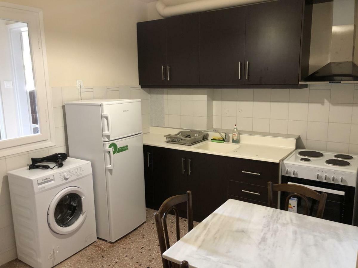 Elena'S Apartments เนอา มิคานิโอนา ภายนอก รูปภาพ